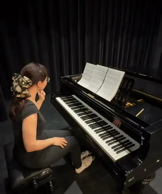 Pianistka Mirosława Sumlińska nagrywa płytę w Centrum Animacji Kultury w Międzychodzie