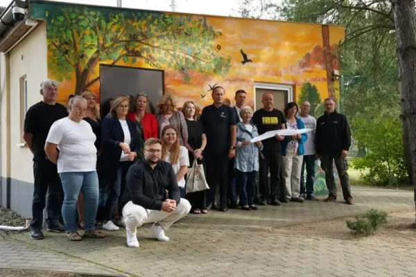 Sieraków i Vodnany: artyści stworzyli mural na remizie OSP w Tucholi