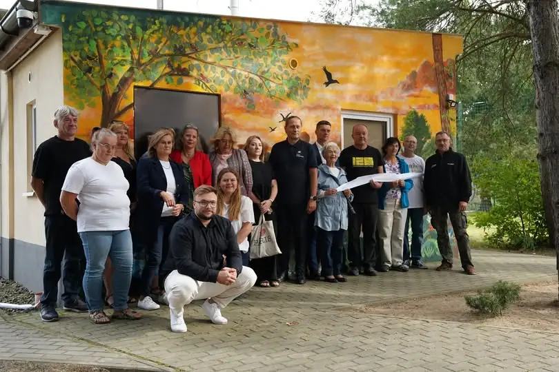 Sieraków i Vodnany: artyści stworzyli mural na remizie OSP w Tucholi