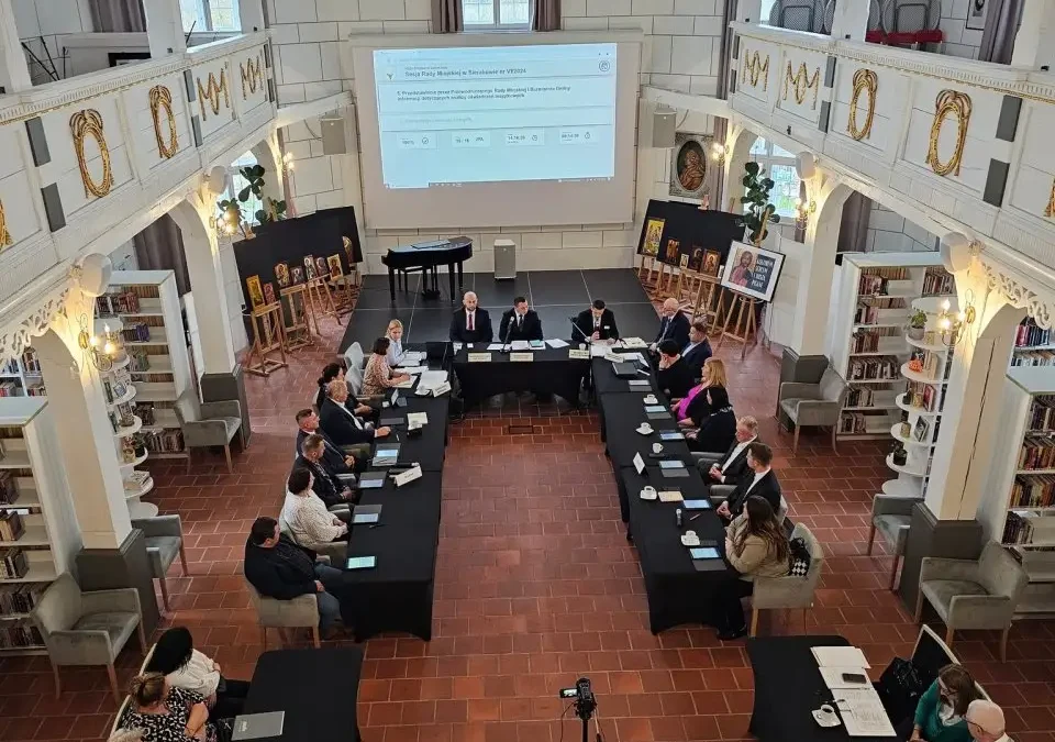Sesja Rady Miejskiej w Sierakowie 31 sierpnia – porządek obrad