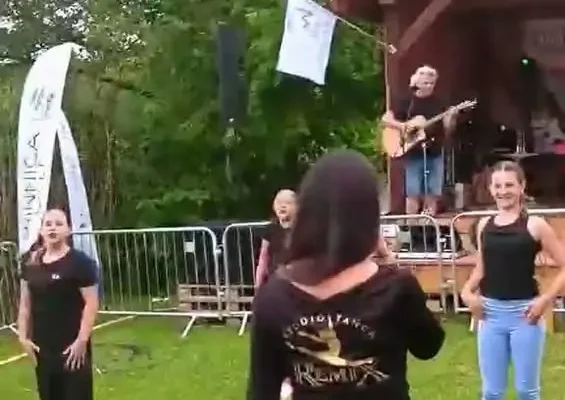 Studio Tańca Remix uświetniło Rodzinne Pożegnanie Lata w Orlu Wielkim
