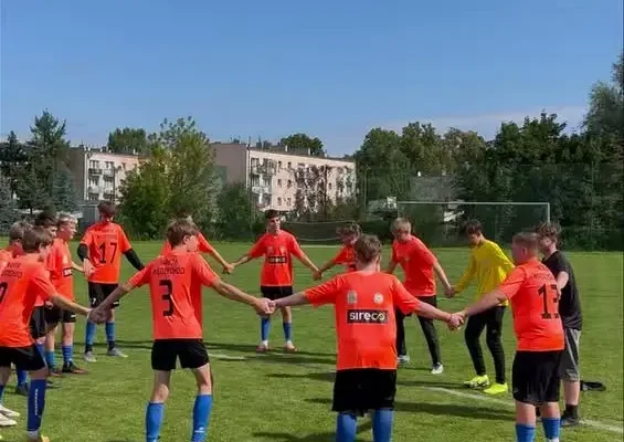Trampkarz młodszy Warty Międzychód rozgromił Champions SC Rokietnica 5:1