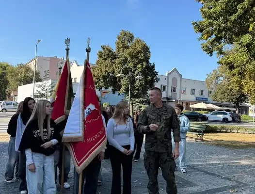 Szkolenie pocztów sztandarowych w Międzychodzie z udziałem 17. Wielkopolskiej Brygady Zmechanizowanej
