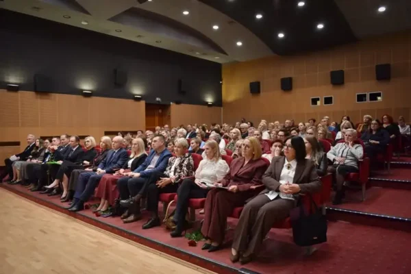 Dzień Edukacji Narodowej w Międzychodzie – gala pełna podziękowań