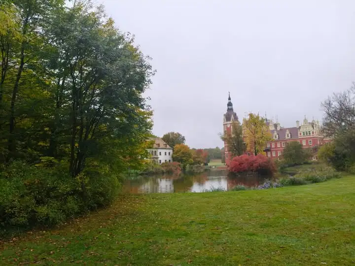TROP z Sierakowa odkrywał uroki Parku Mużakowskiego
