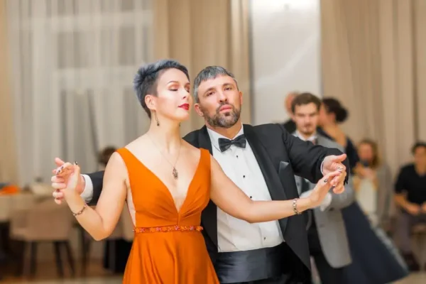 Kurs tańca towarzyskiego w GOK Chrzypsko Wielkie – dziś o 19:45